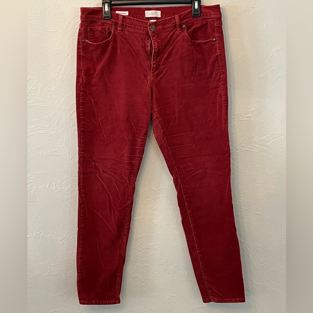 Loft Outlet Modern Skinny Velvet pants Size 12 Red Burgundy